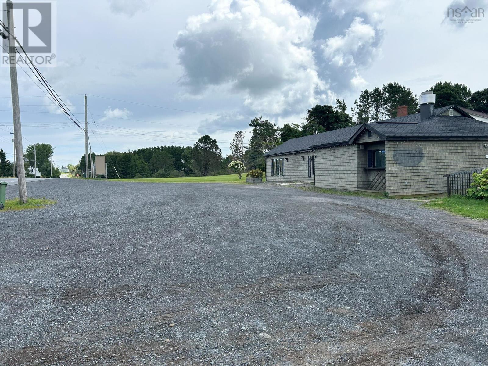 2656 Highway 376 Property Photo 29
