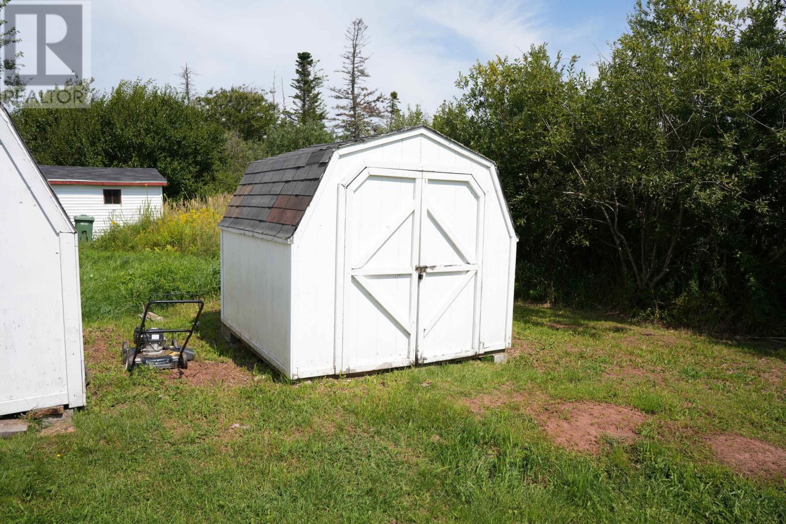 6 Napolean Road Property Photo 16