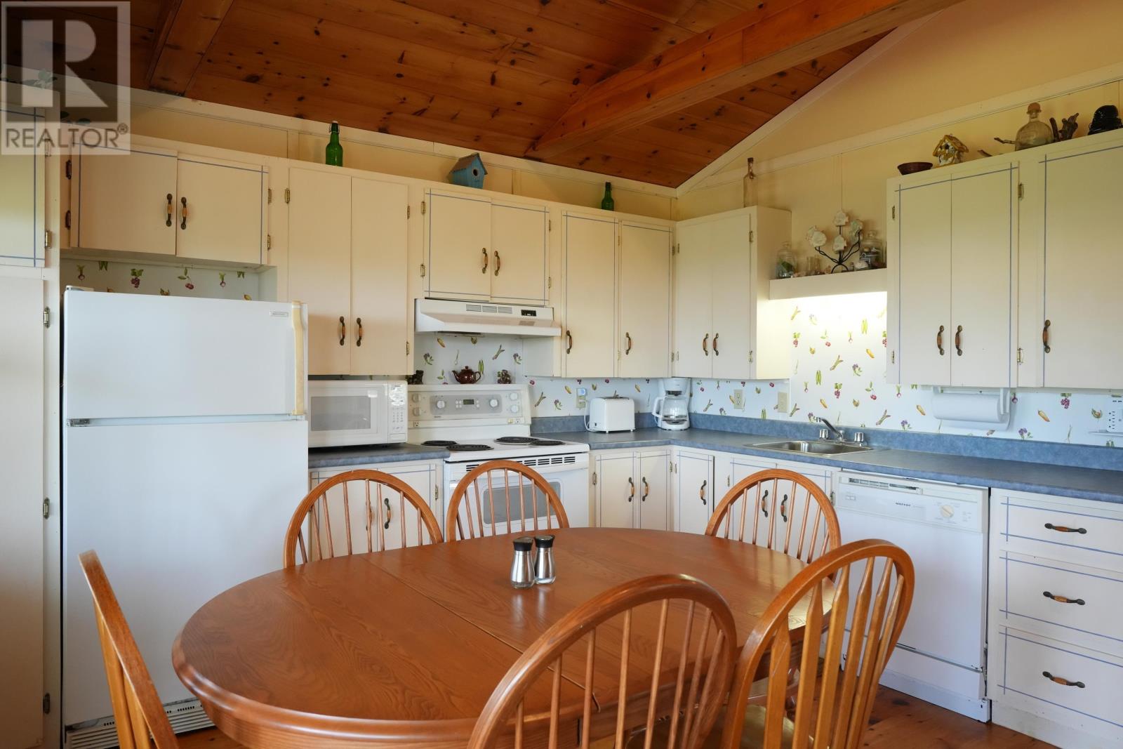 6 Napolean Road Property Photo 19