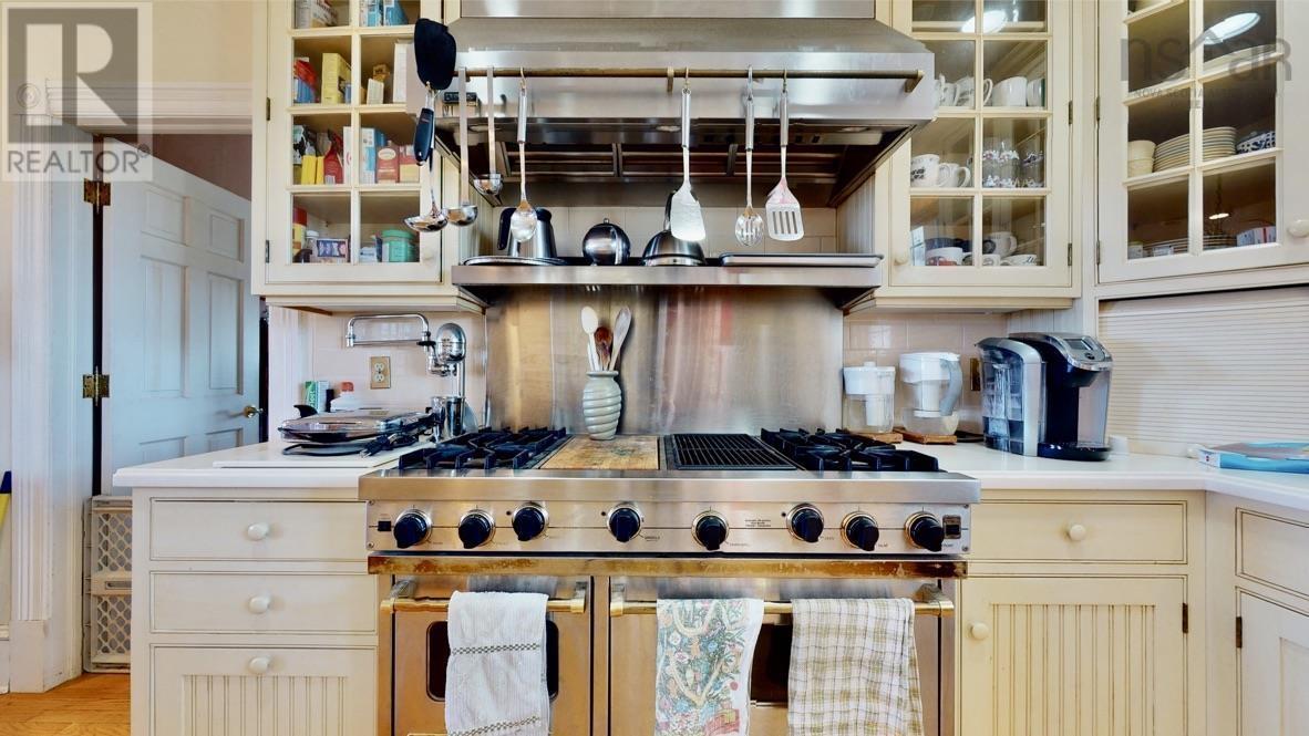 1155 Grand Pre Road Property Photo 16