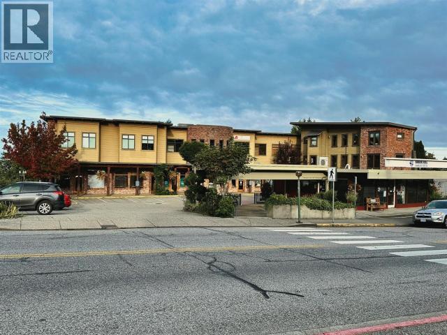 104-4675 Marine Ave Property Photo 1