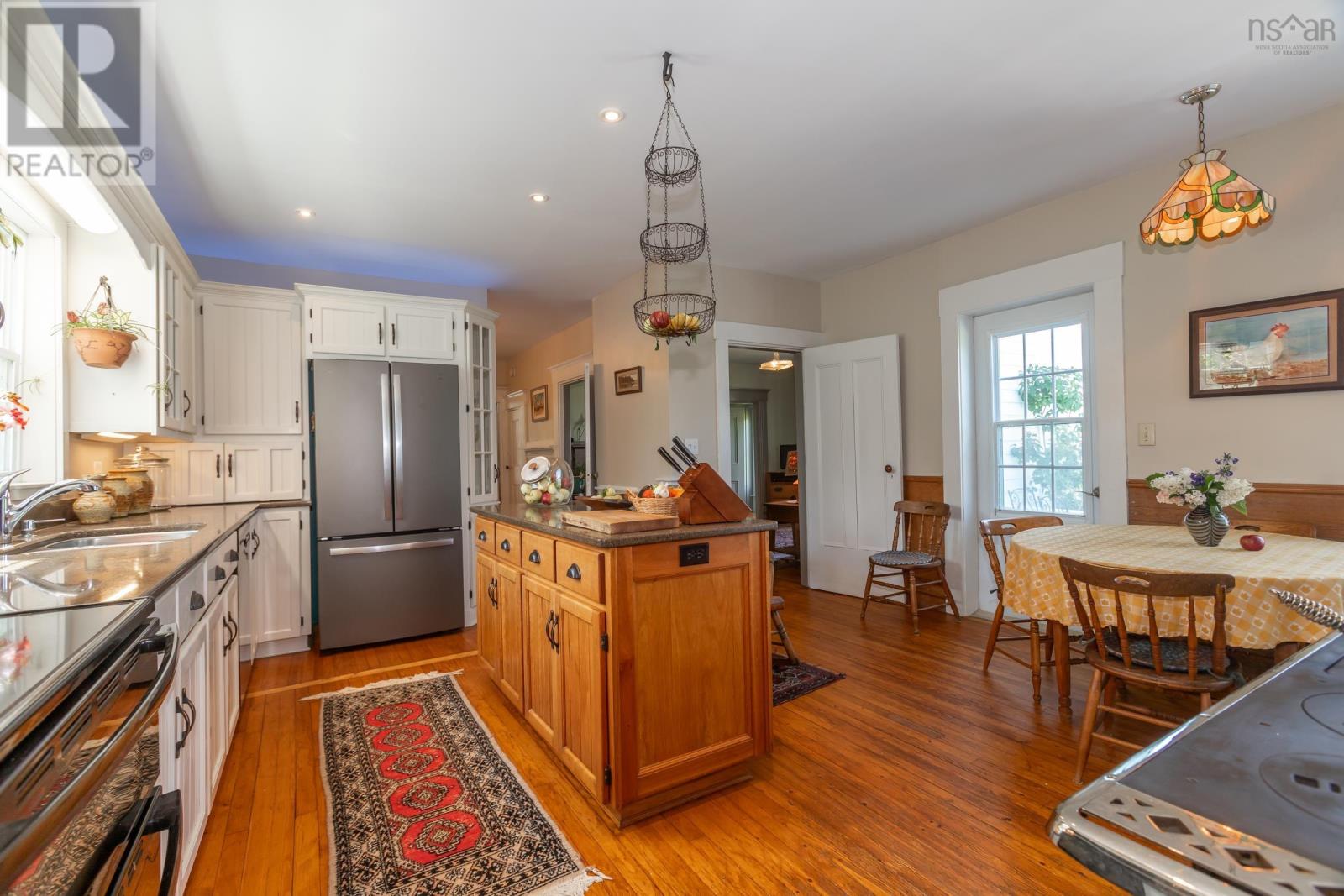 9262 St Croix Cove Road Property Photo 8