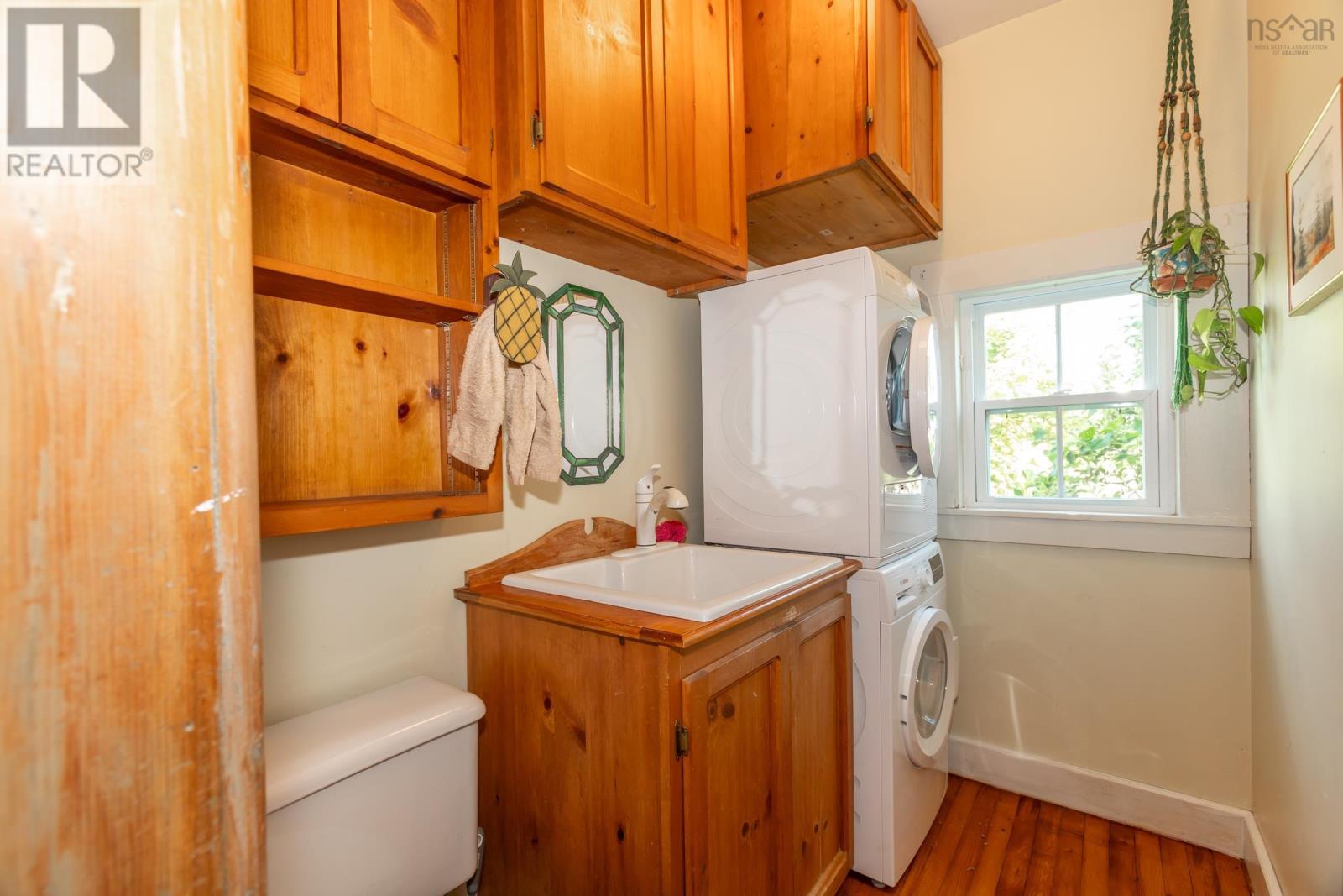 9262 St Croix Cove Road Property Photo 10