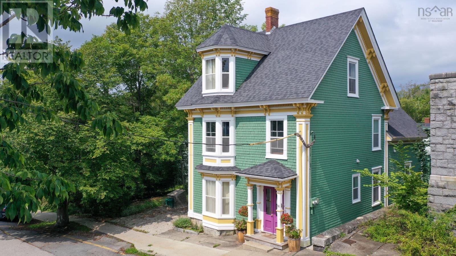 16 John Street Property Photo 1