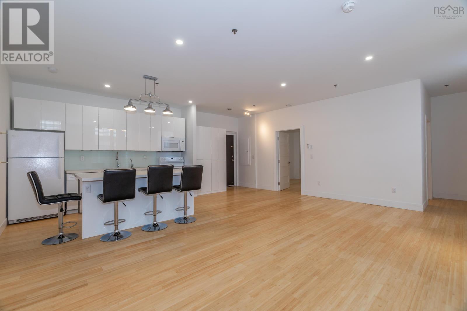 211 151 Ritchie Street Property Photo 9