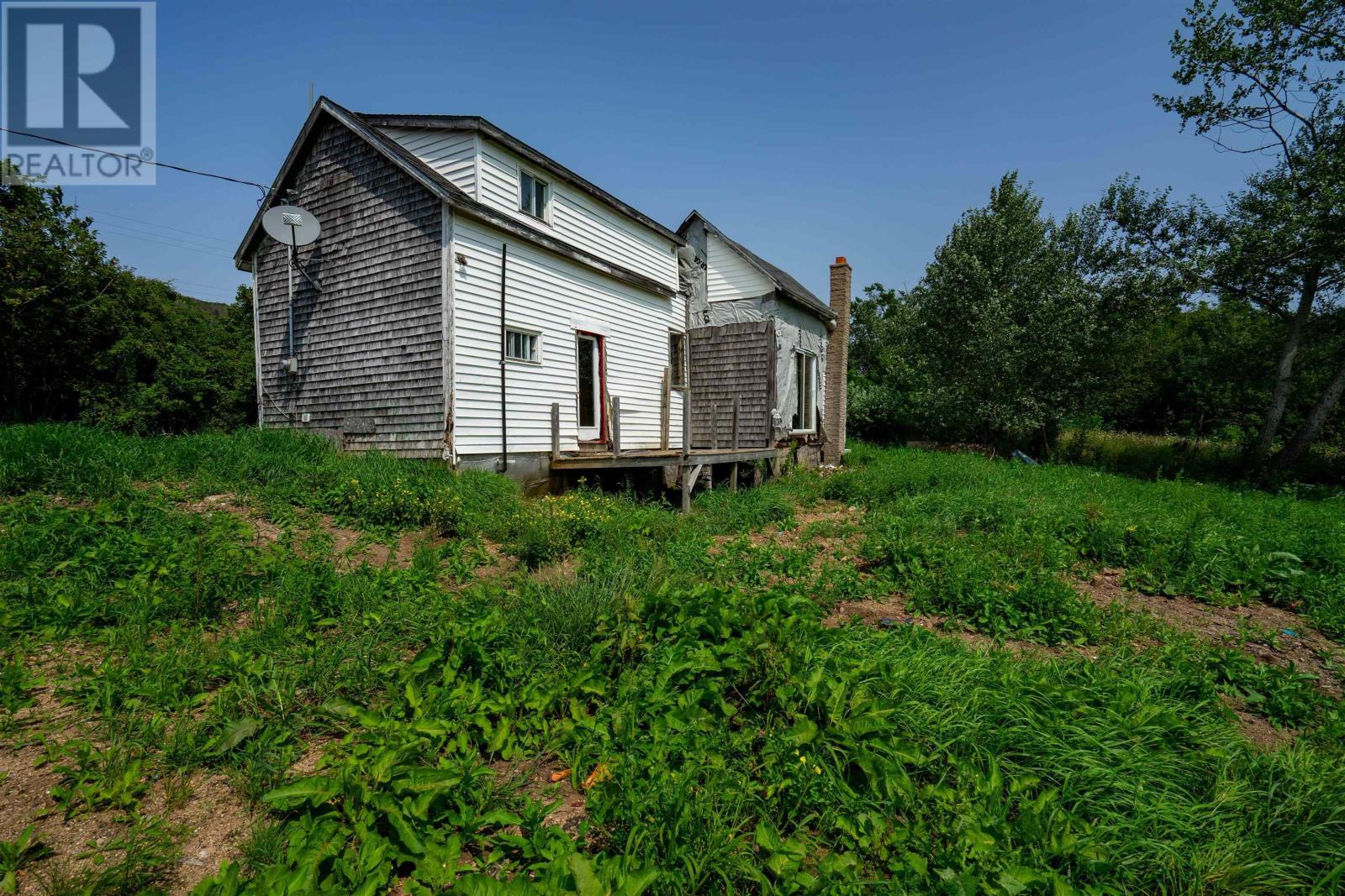 1234 Granville Road Property Photo 3