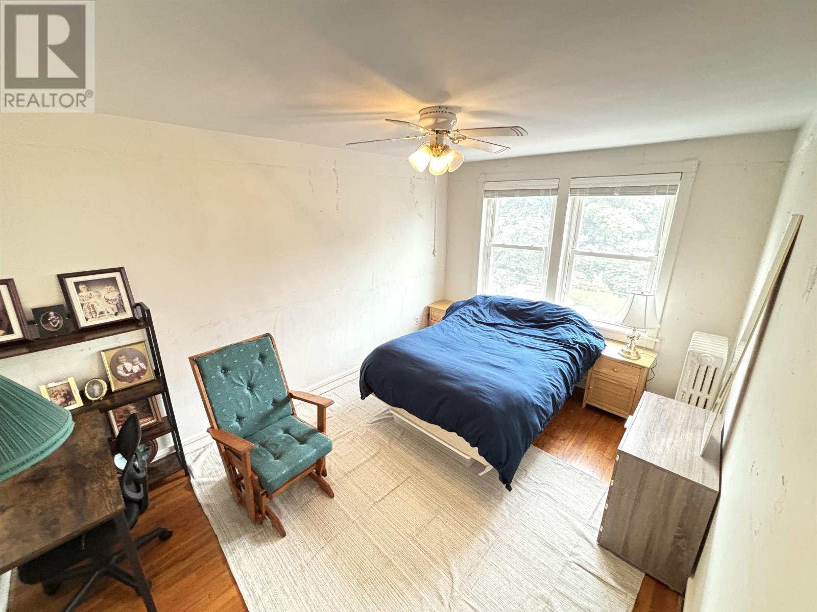 5 60 Green Street Property Photo 6