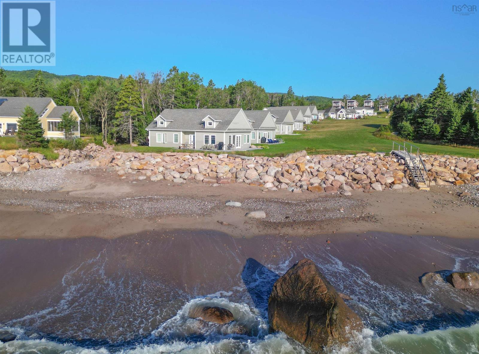 36785 Cabot Trail Property Photo 2