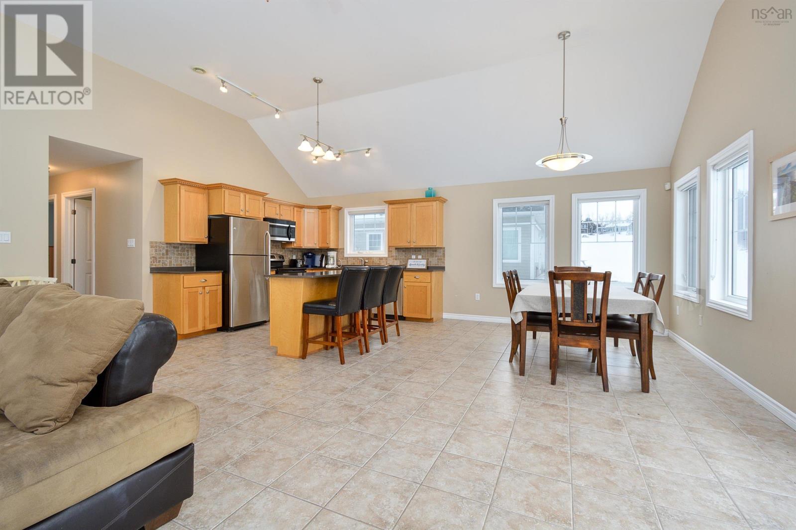 36785 Cabot Trail Property Photo 19
