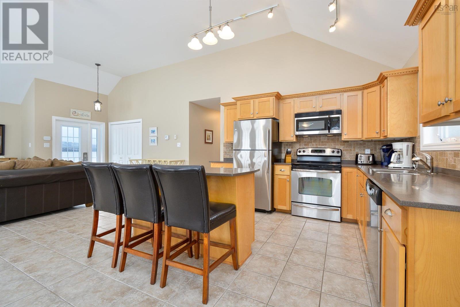 36785 Cabot Trail Property Photo 22