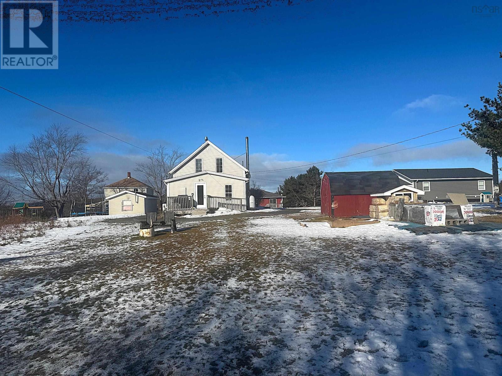 85 Highway 320 Property Photo 6