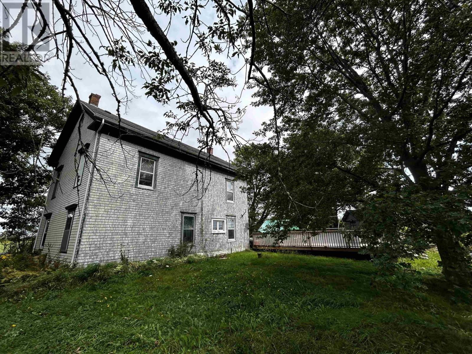 8894 Highway 215 Property Photo 5