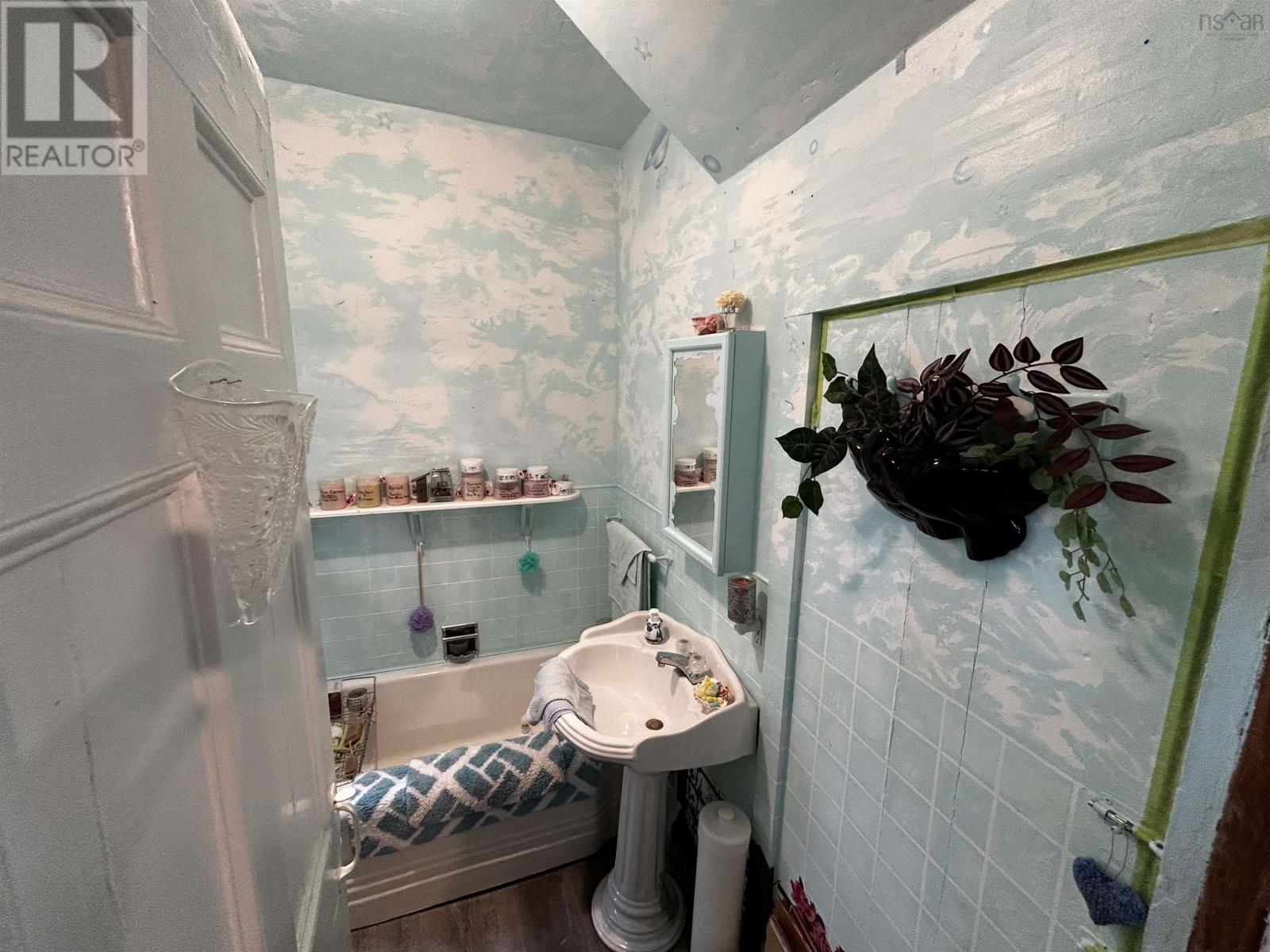 8894 Highway 215 Property Photo 16