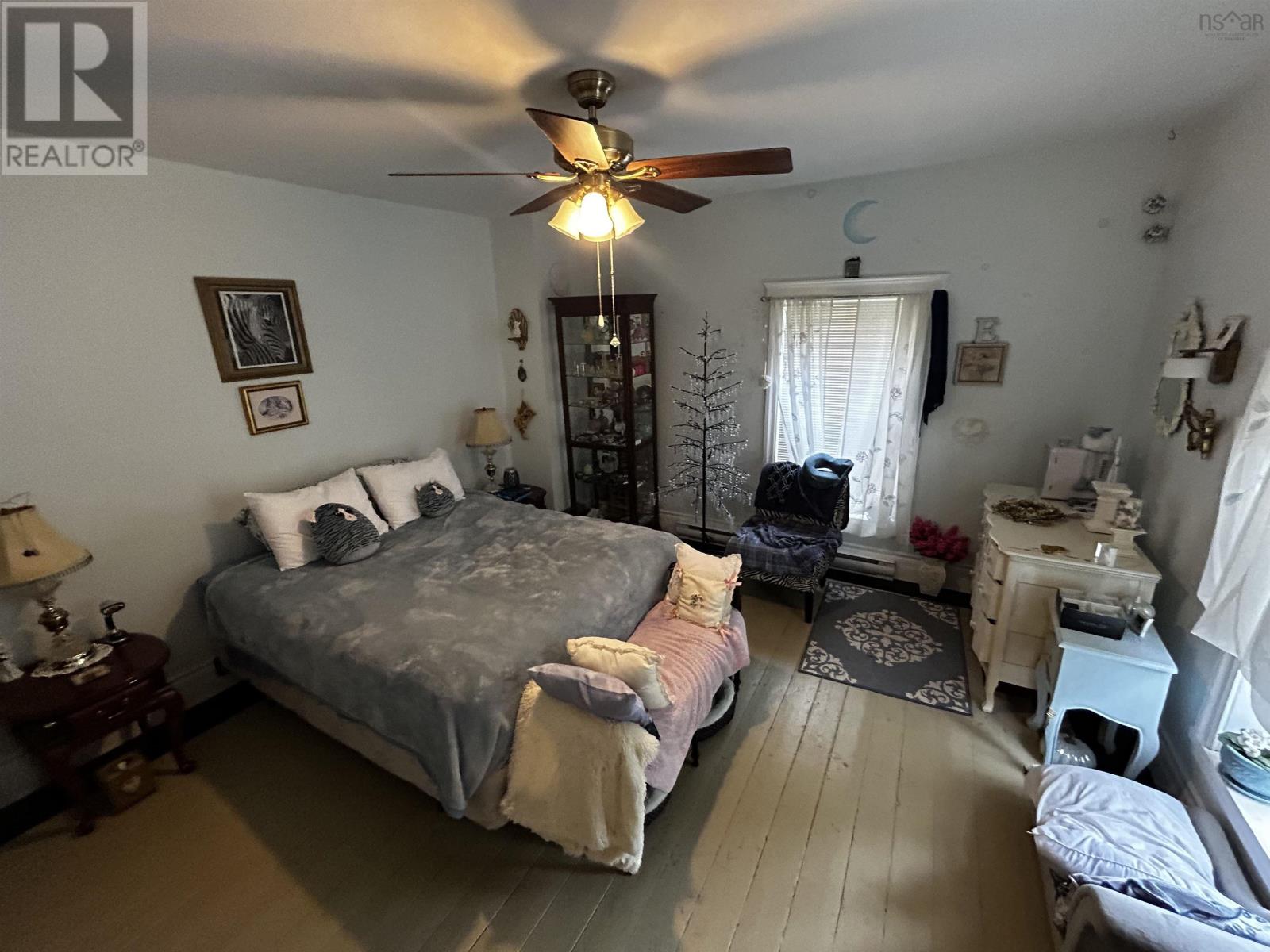 8894 Highway 215 Property Photo 19