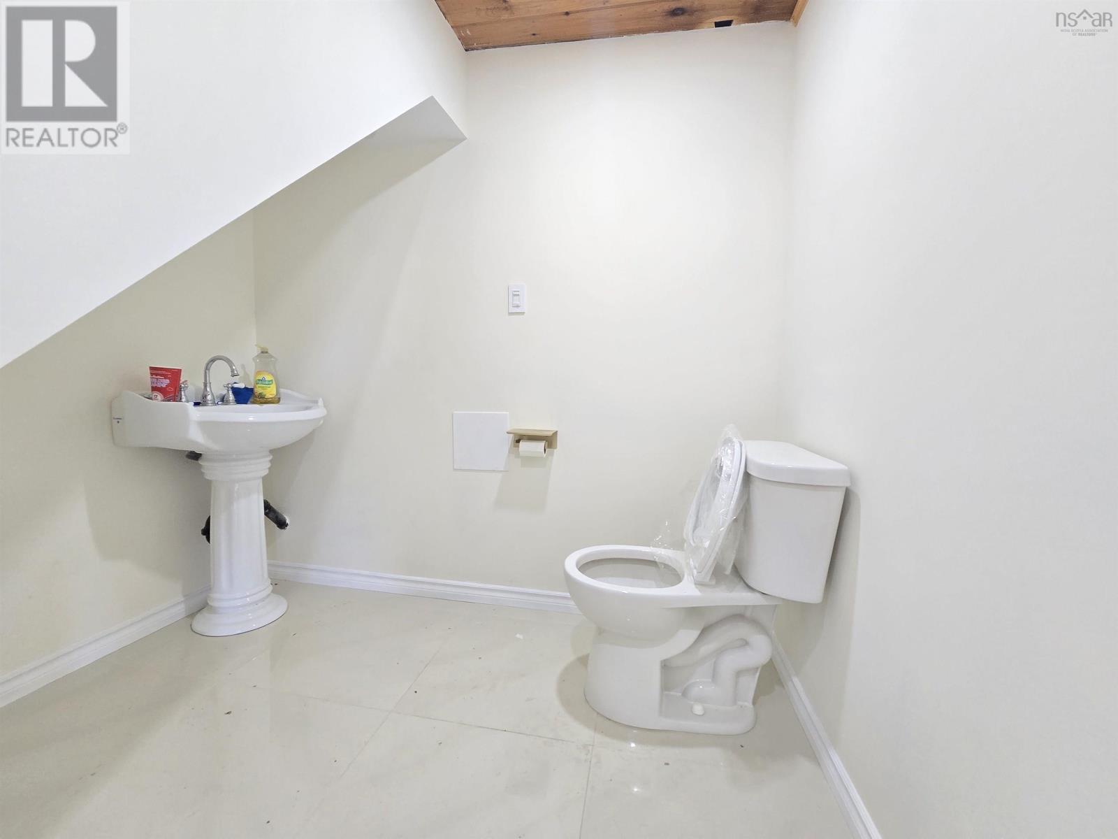 29 Hillside Boularderie Road Property Photo 20