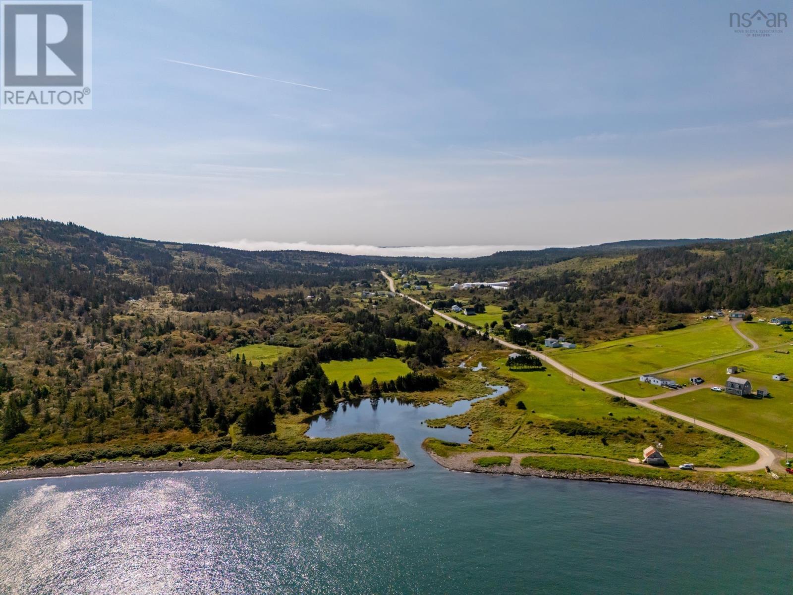 712 Gullivers Cove Road Property Photo 10