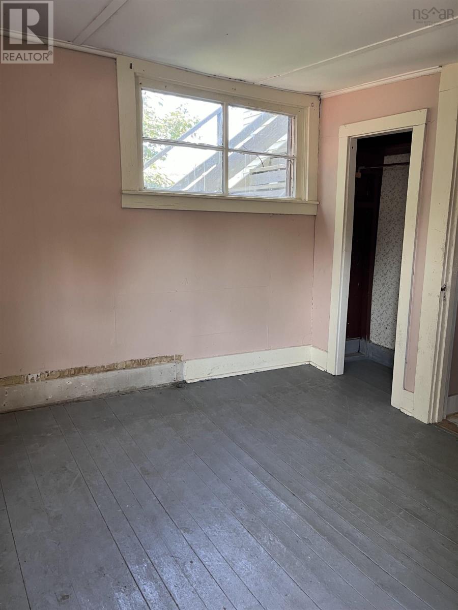 211 St Anthony Street Property Photo 4