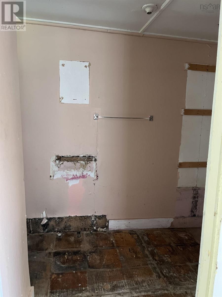 211 St Anthony Street Property Photo 5