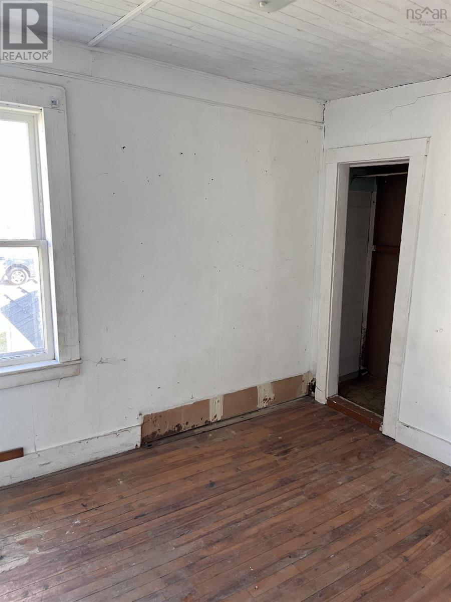 211 St Anthony Street Property Photo 28