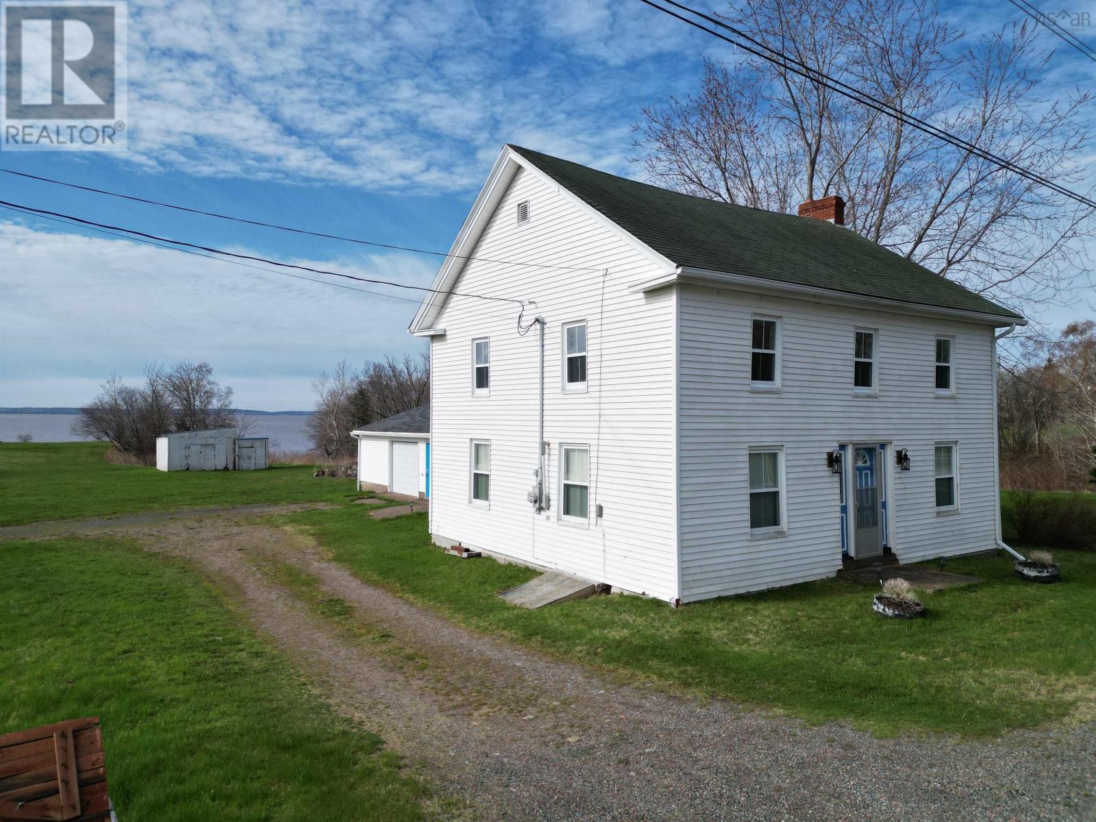 4308 Highway 2 Property Photo 2