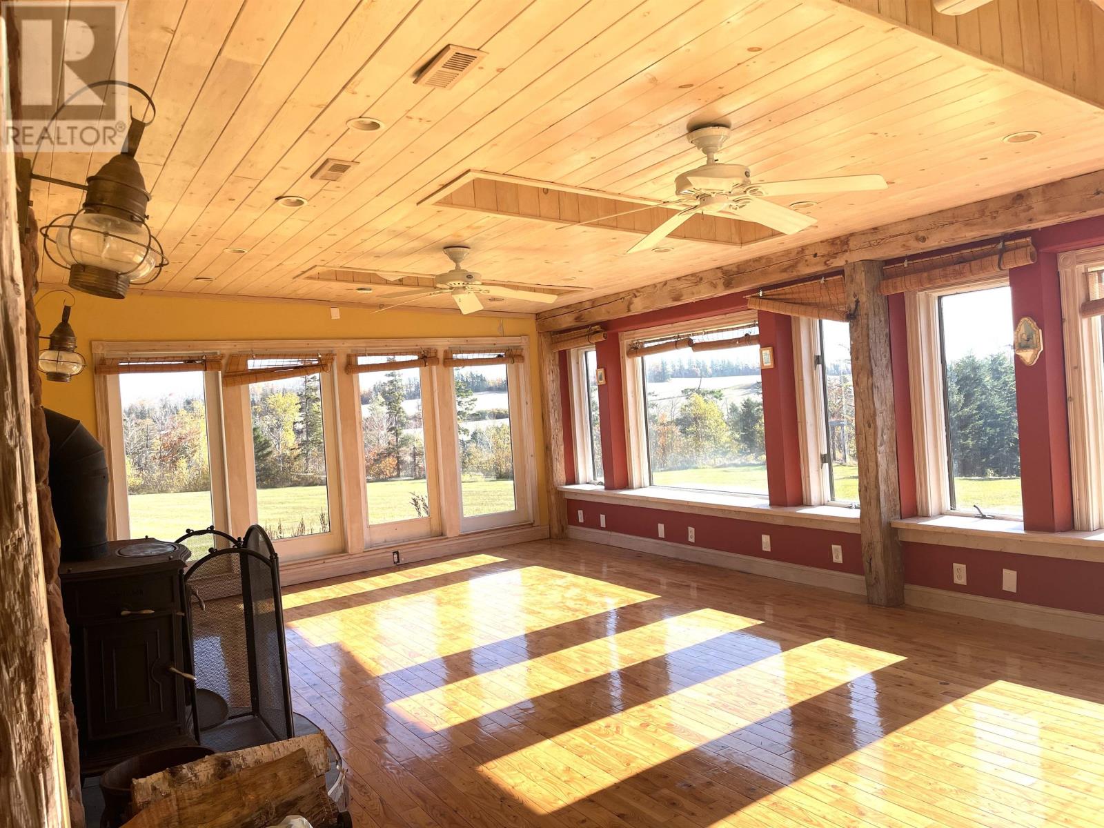 250 Pine Grove Road Property Photo 2