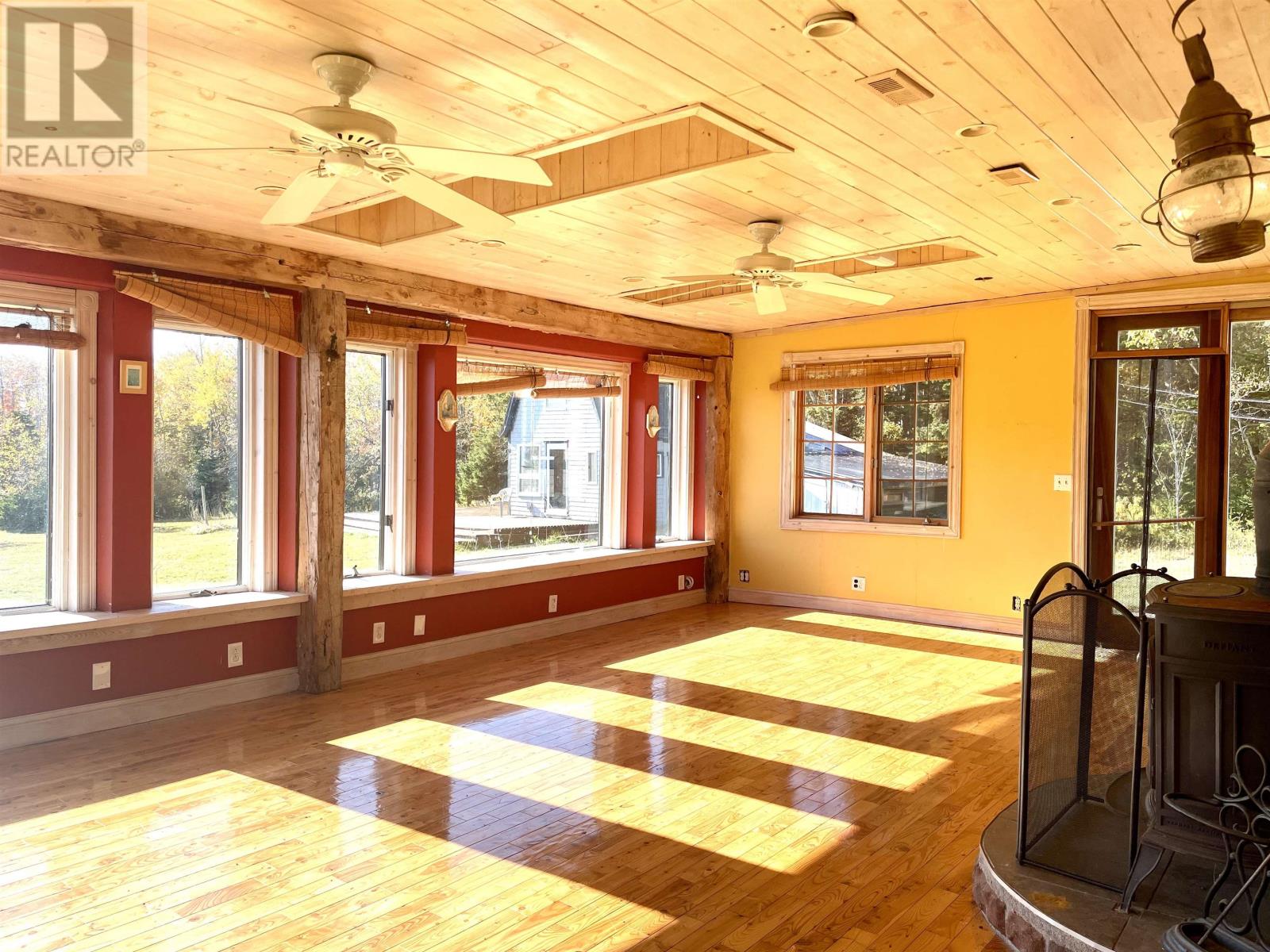 250 Pine Grove Road Property Photo 3