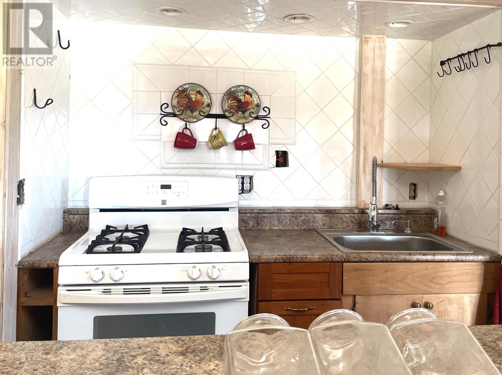 250 Pine Grove Road Property Photo 8