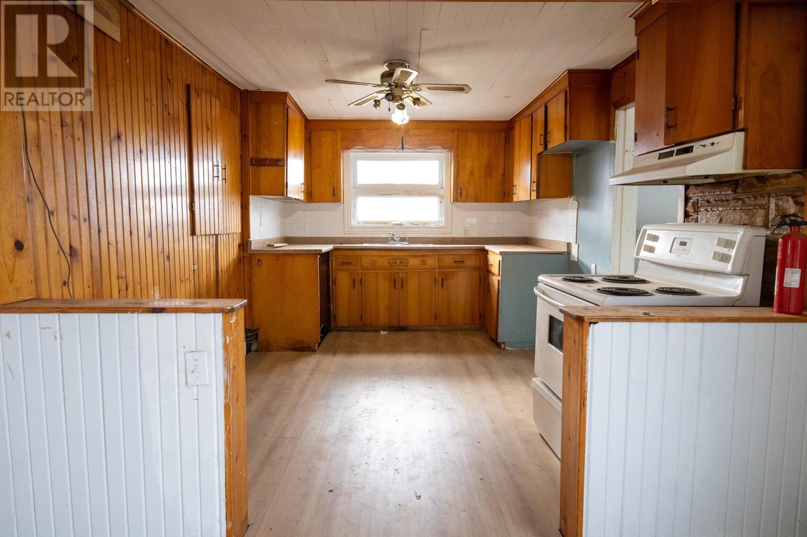 19/21 Tenth Street Property Photo 12
