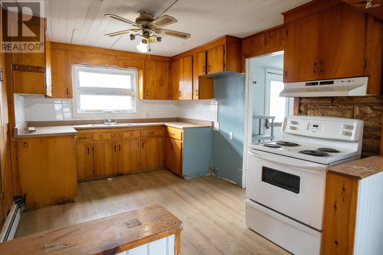 19/21 Tenth Street Property Photo 13