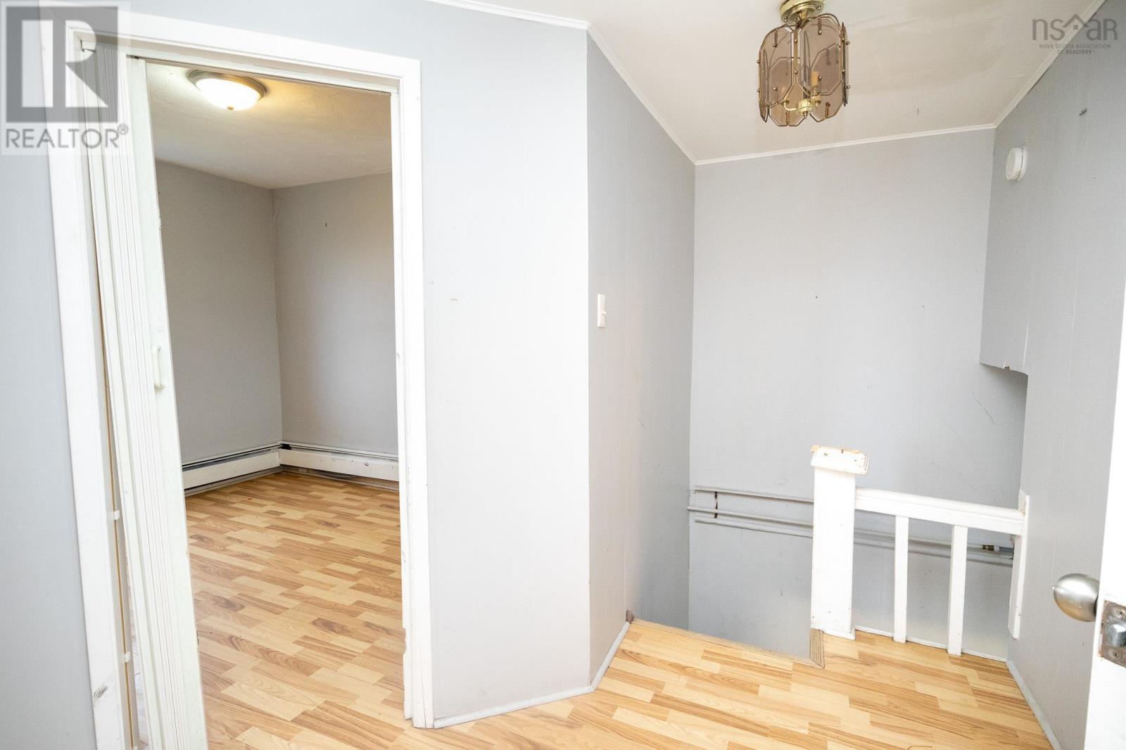 19/21 Tenth Street Property Photo 18