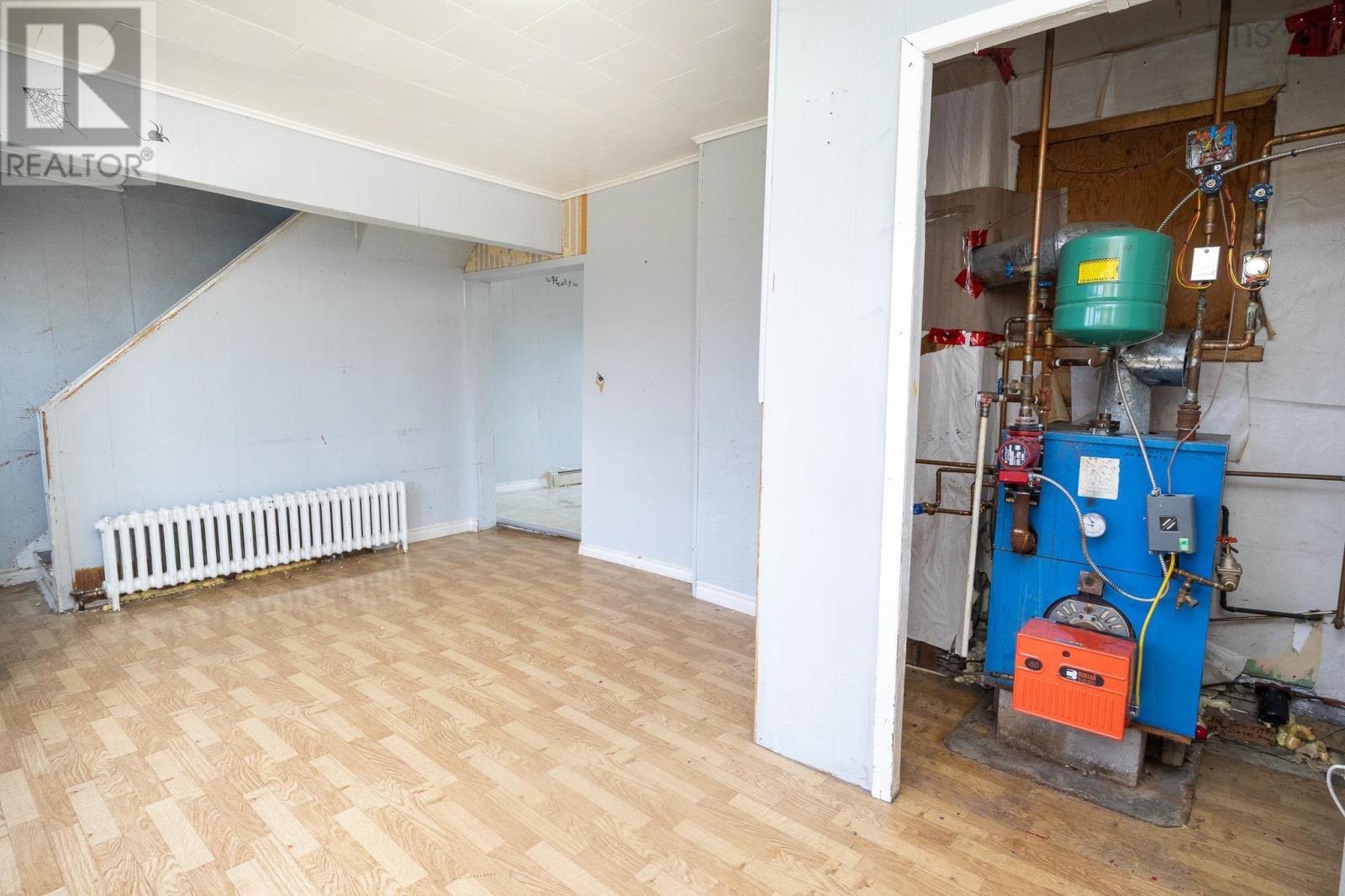 19/21 Tenth Street Property Photo 36
