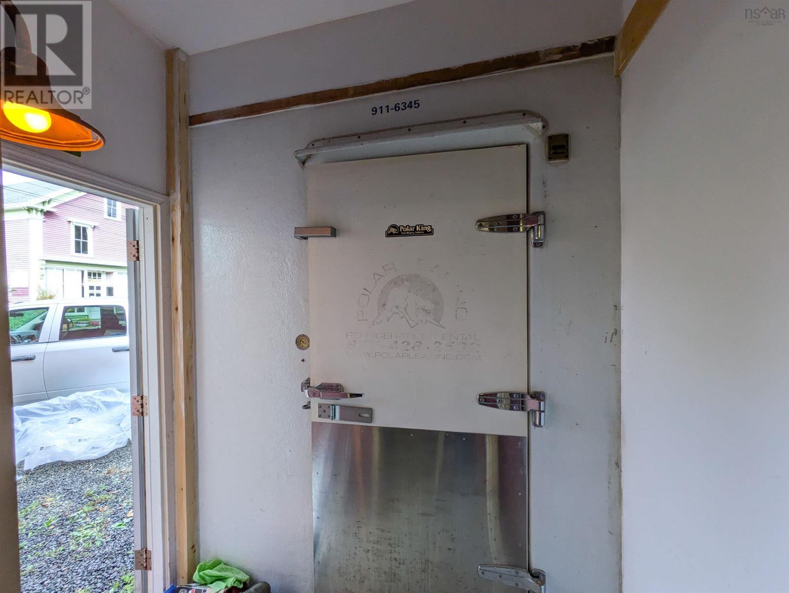 170 St George Street Property Photo 22