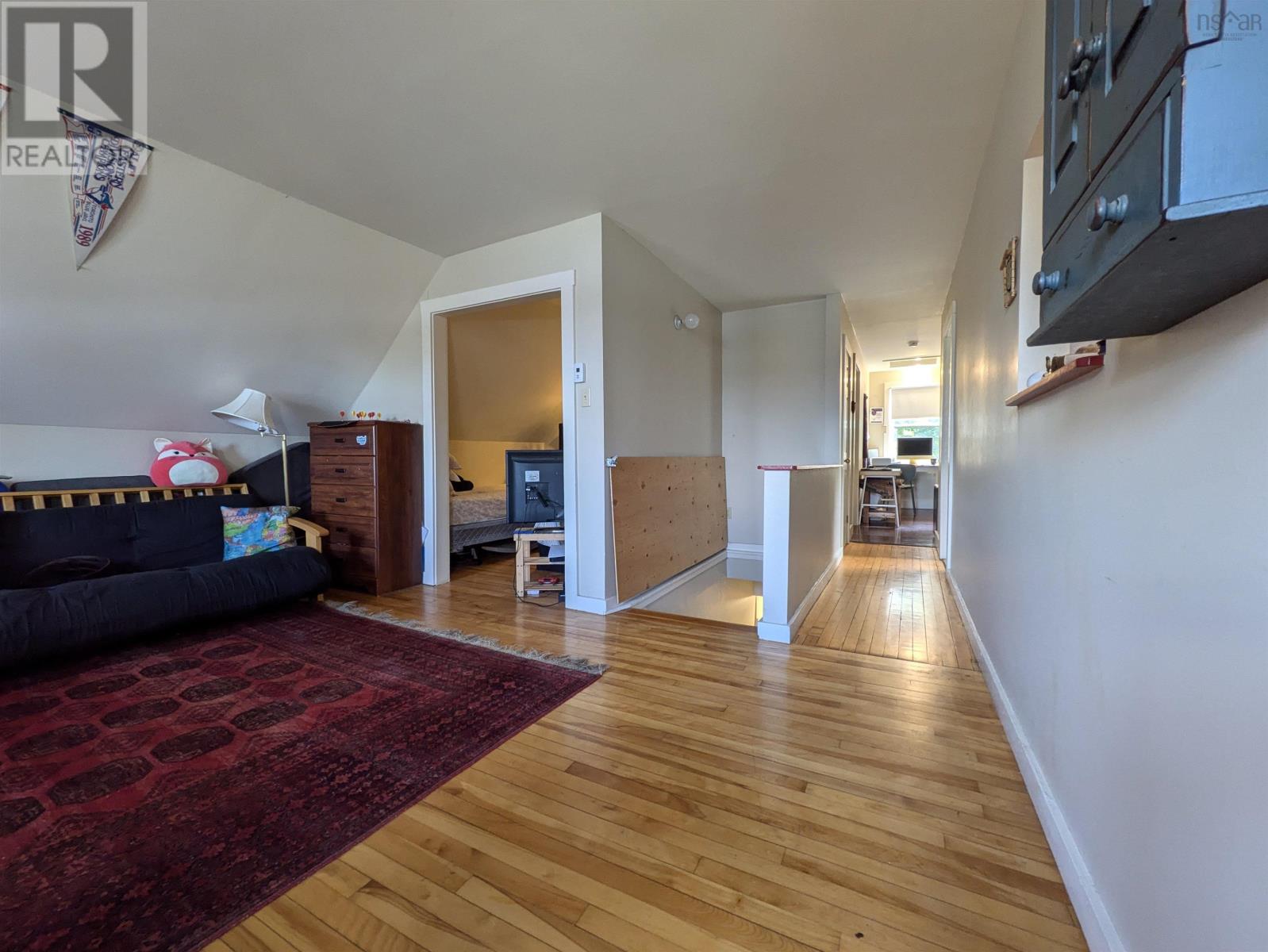 170 St George Street Property Photo 31
