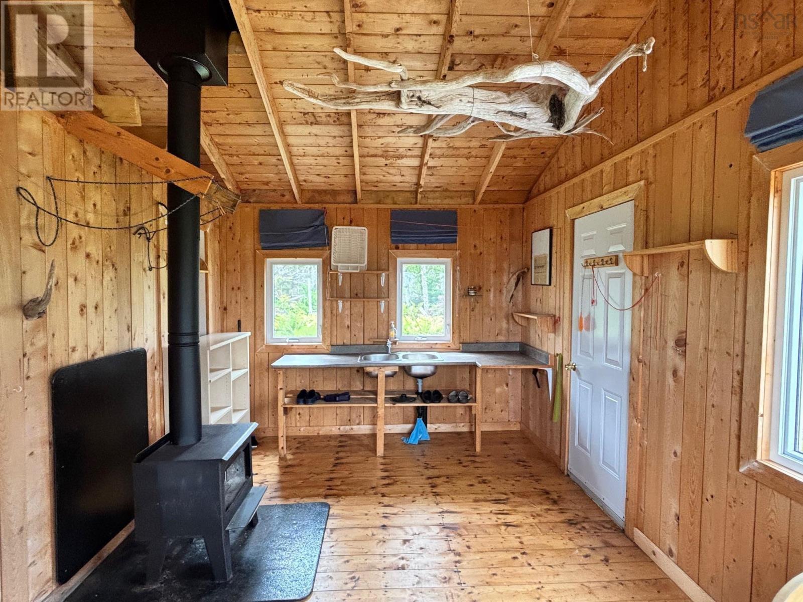 Hawbolts Island Property Photo 3