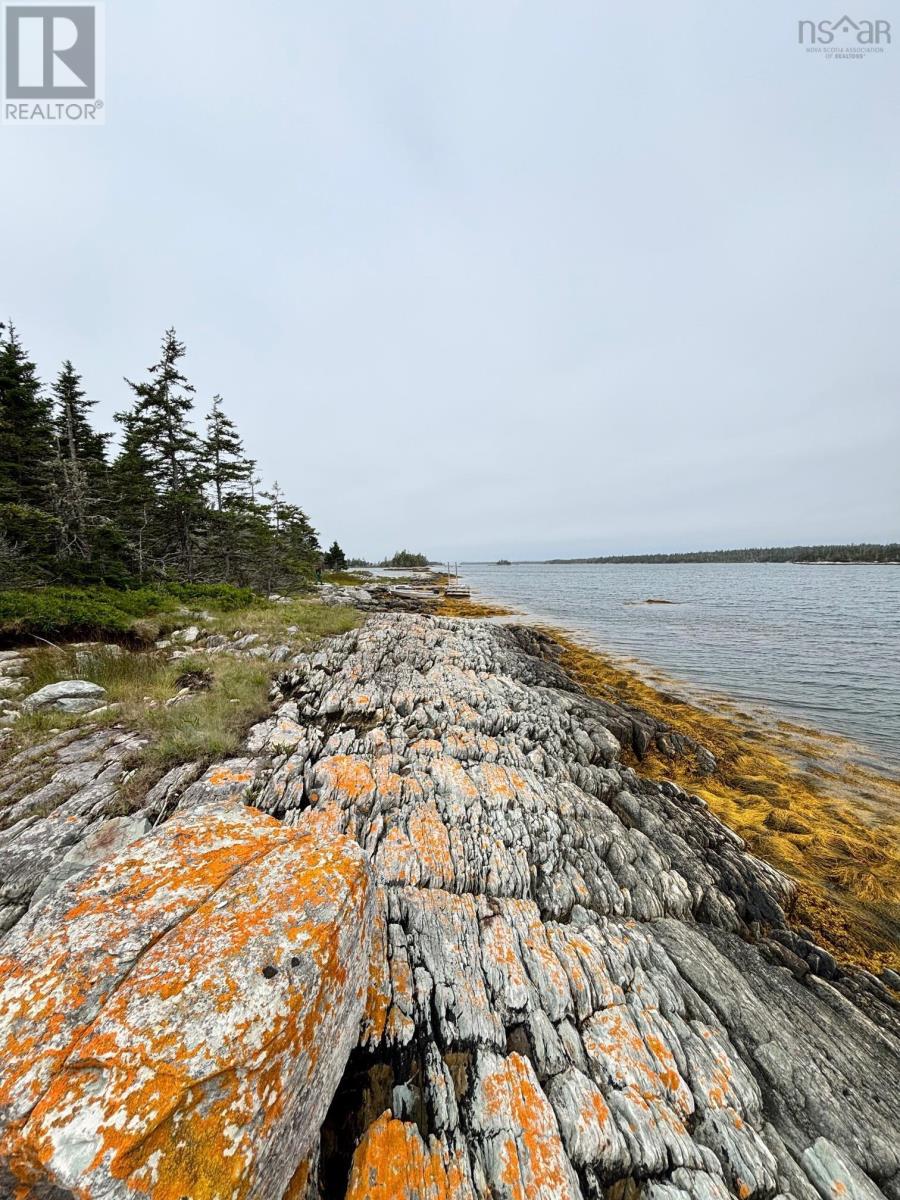 Hawbolts Island Property Photo 6