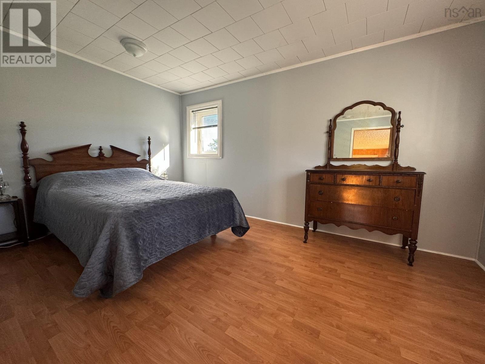 721 Descousse-cap La Ronde Road Property Photo 13