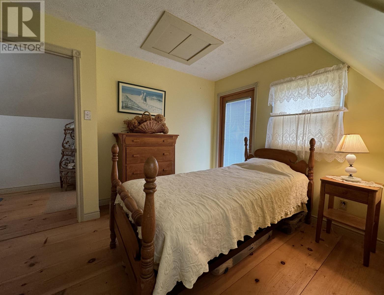54 Cimetiere Road Property Photo 18