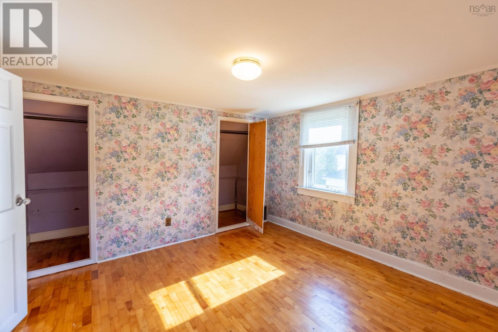 30 Victoria Street W Property Photo 22