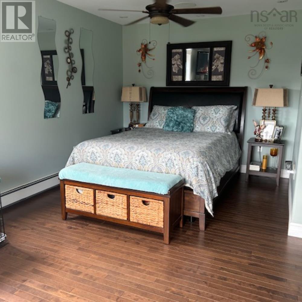 186 Point Aconi Road Property Photo 11