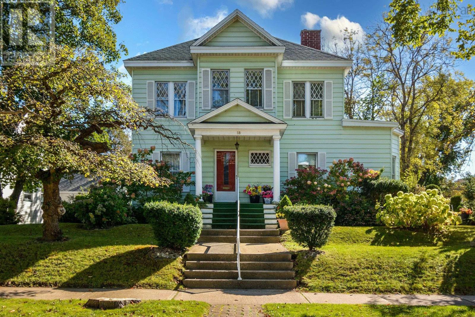 18 Park Street Property Photo 1
