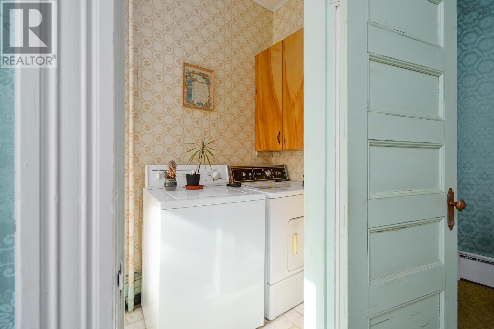 18 Park Street Property Photo 15
