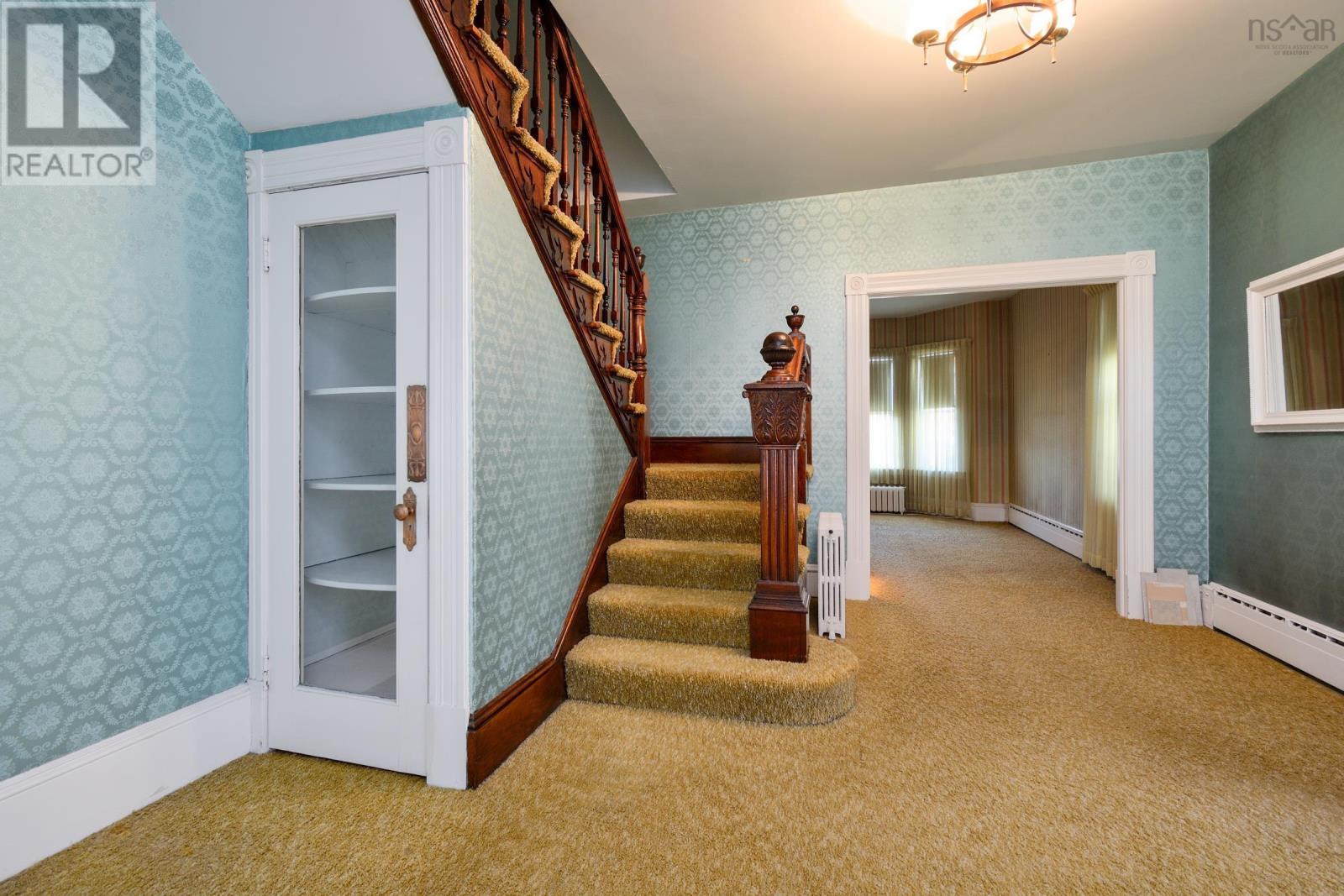 18 Park Street Property Photo 18