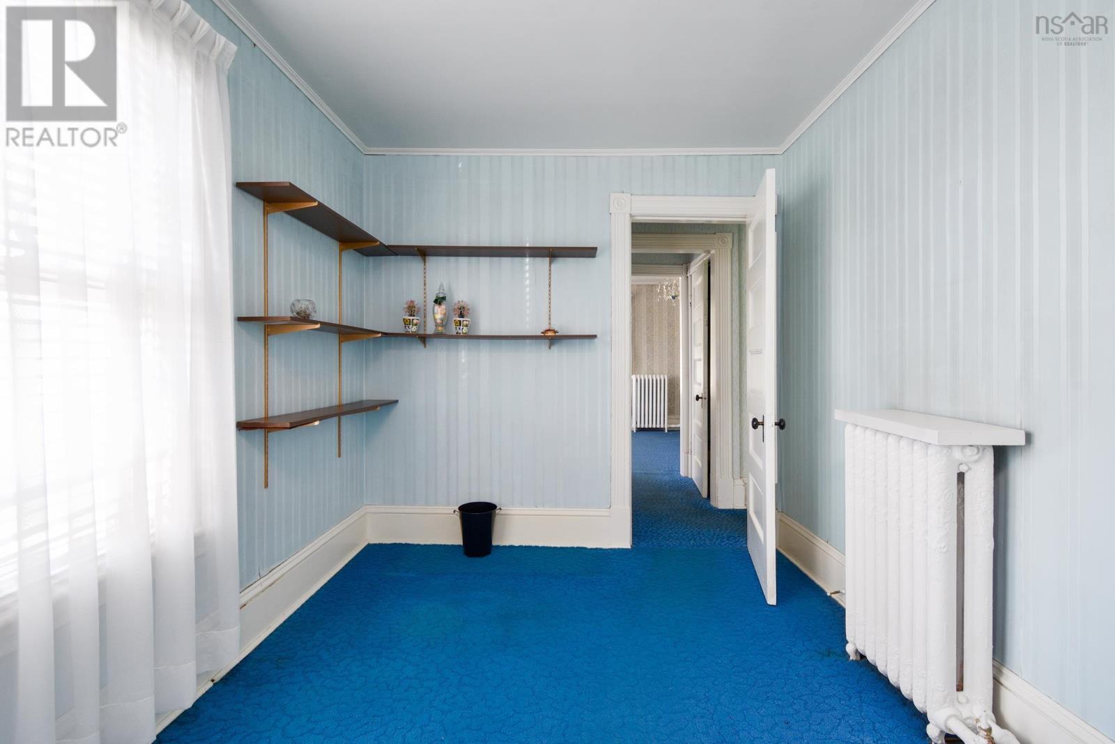 18 Park Street Property Photo 32