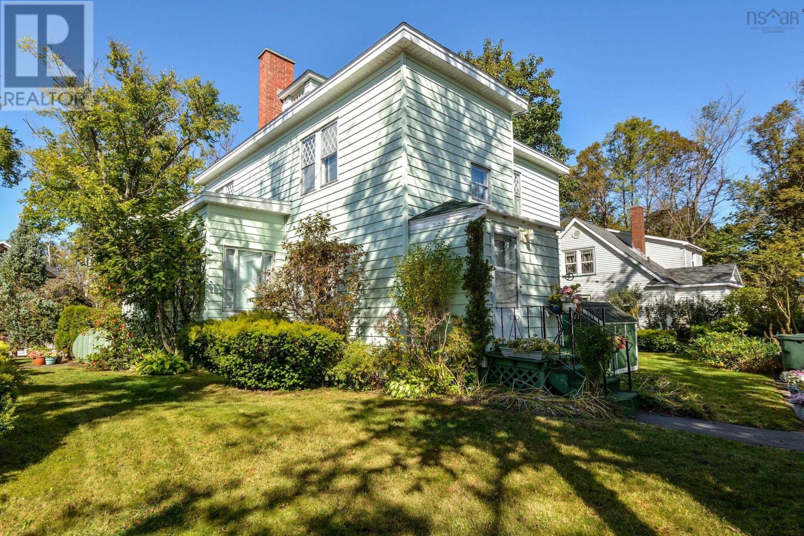 18 Park Street Property Photo 39