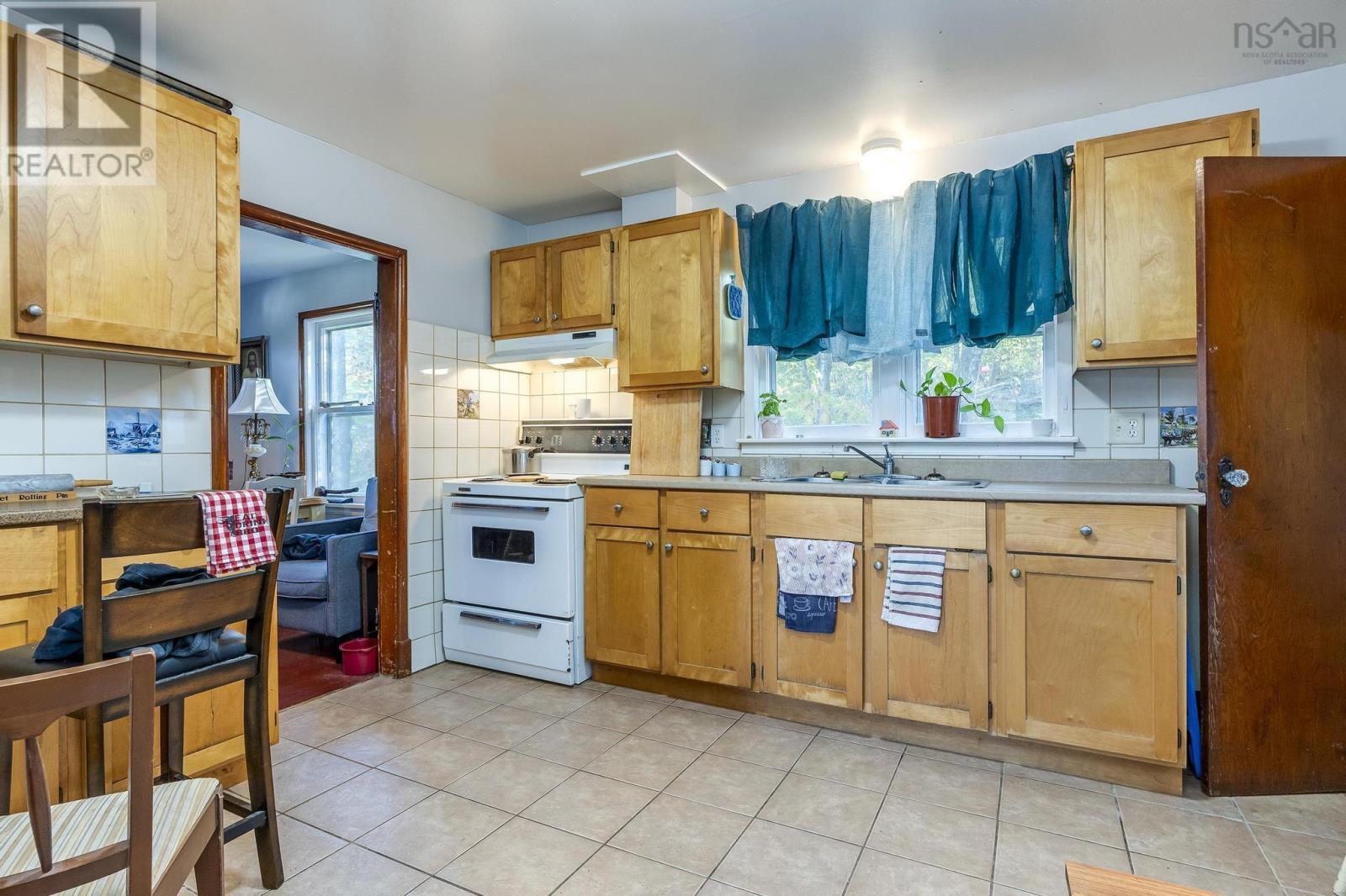 32 Sussex Street Property Photo 9
