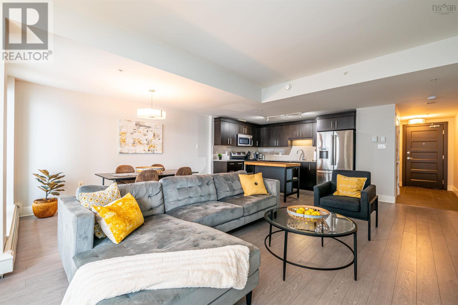 403 15 Kings Wharf Place Property Photo 1
