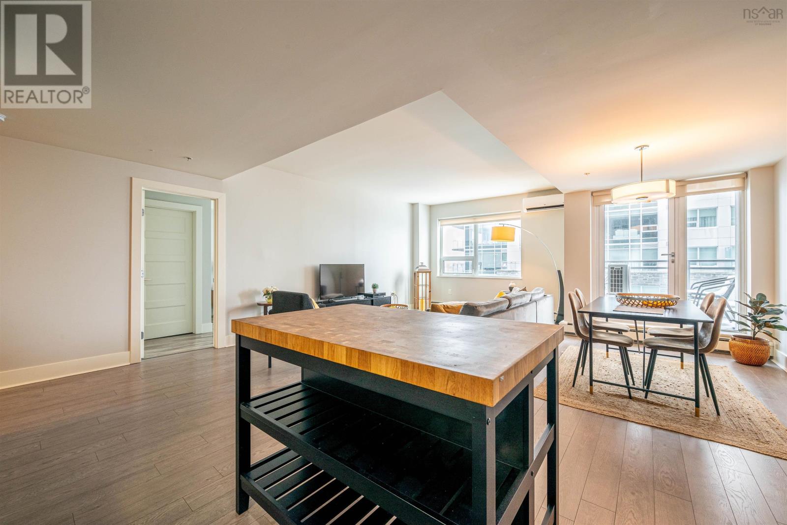 403 15 Kings Wharf Place Property Photo 12