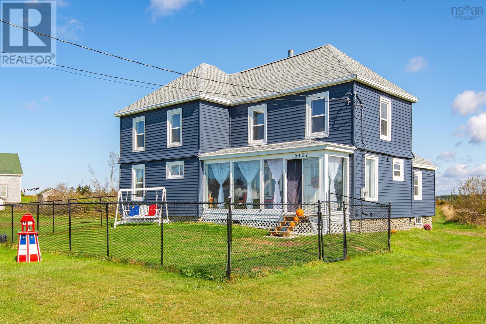 5402 Highway 1 Property Photo 1