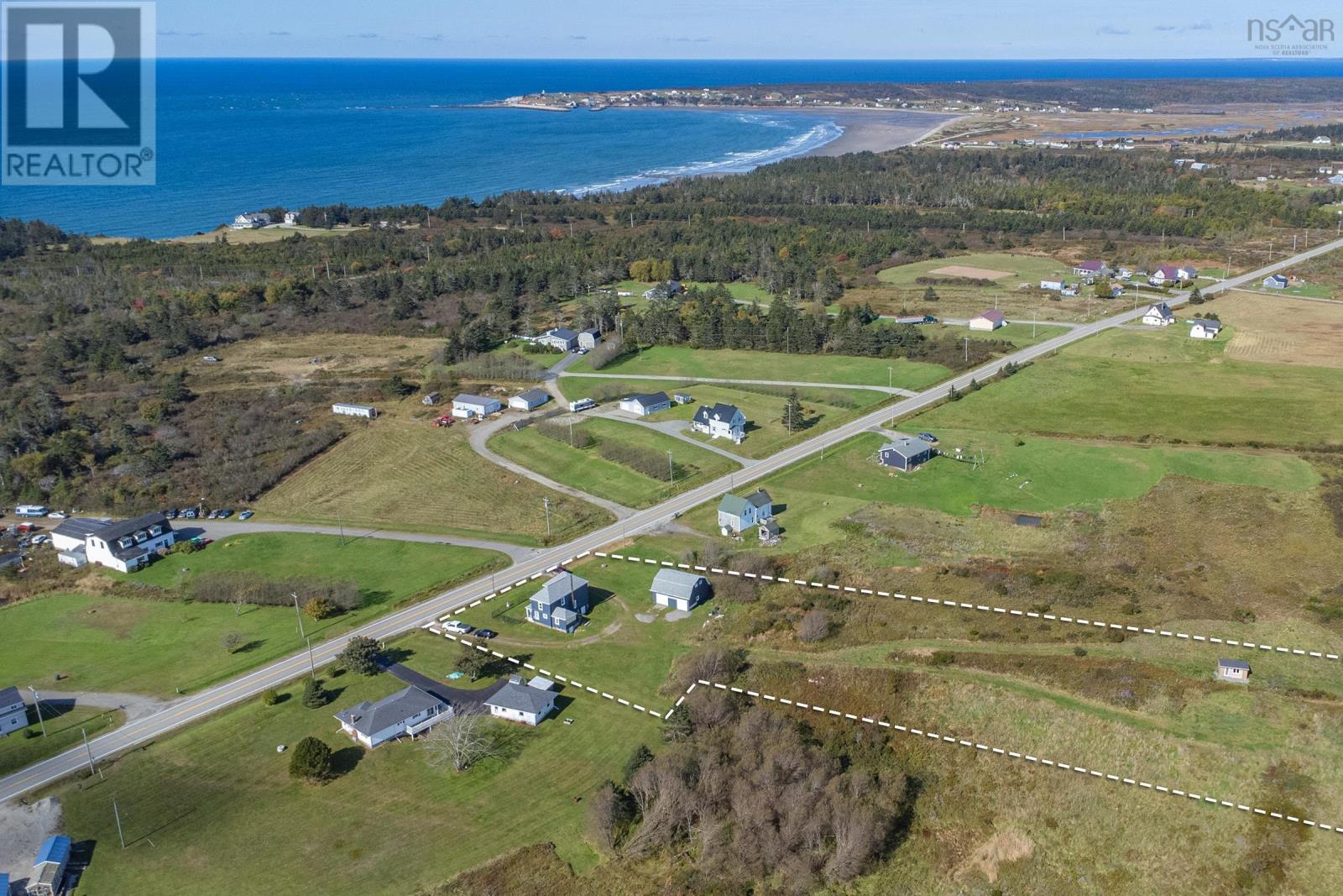 5402 Highway 1 Property Photo 6