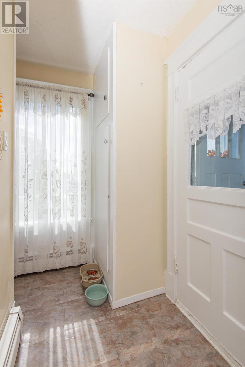 5402 Highway 1 Property Photo 8